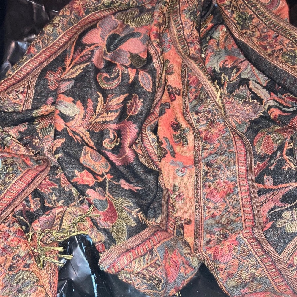 Large exotic scarf!!!